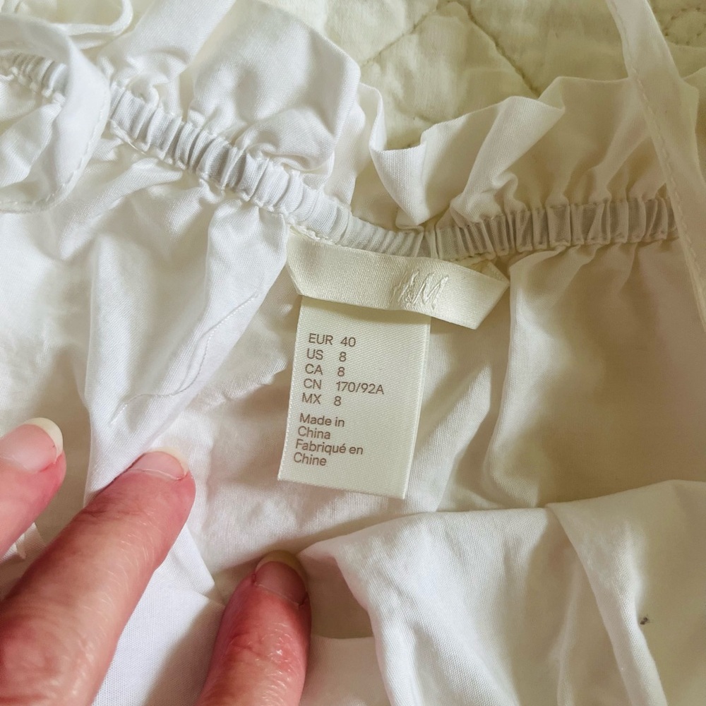 H&M White Off-Shoulder Ruffle Sleeve Top - Picture 4 of 6